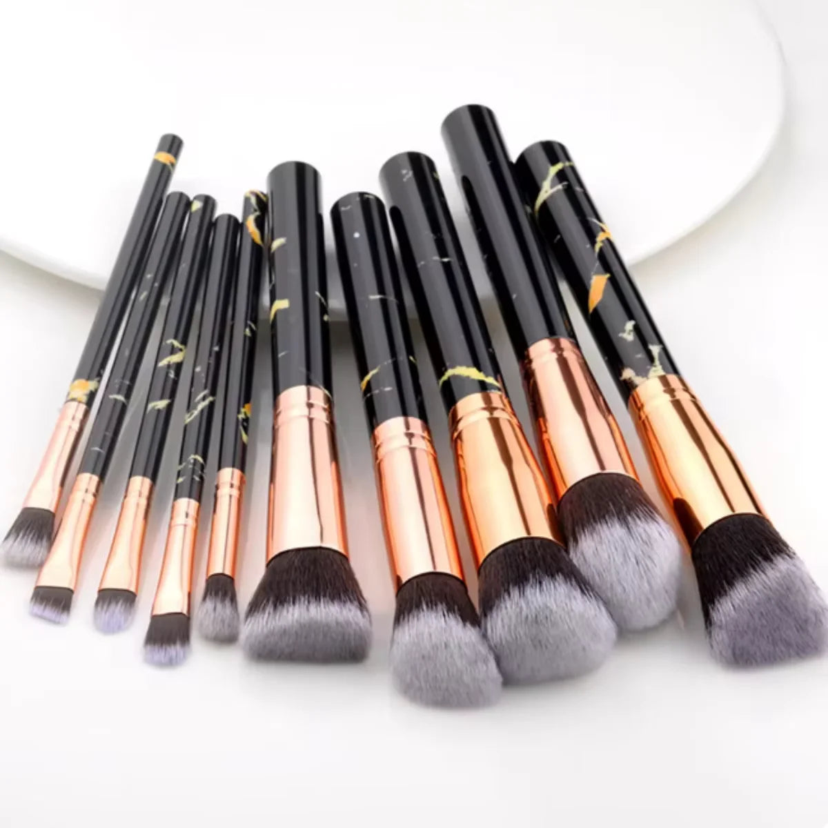 13 PCS/Lot Makeup Brushes Set Eye Shadow Foundation Women Cosmetic Powder Blush Blending Beauty Make Up Tool