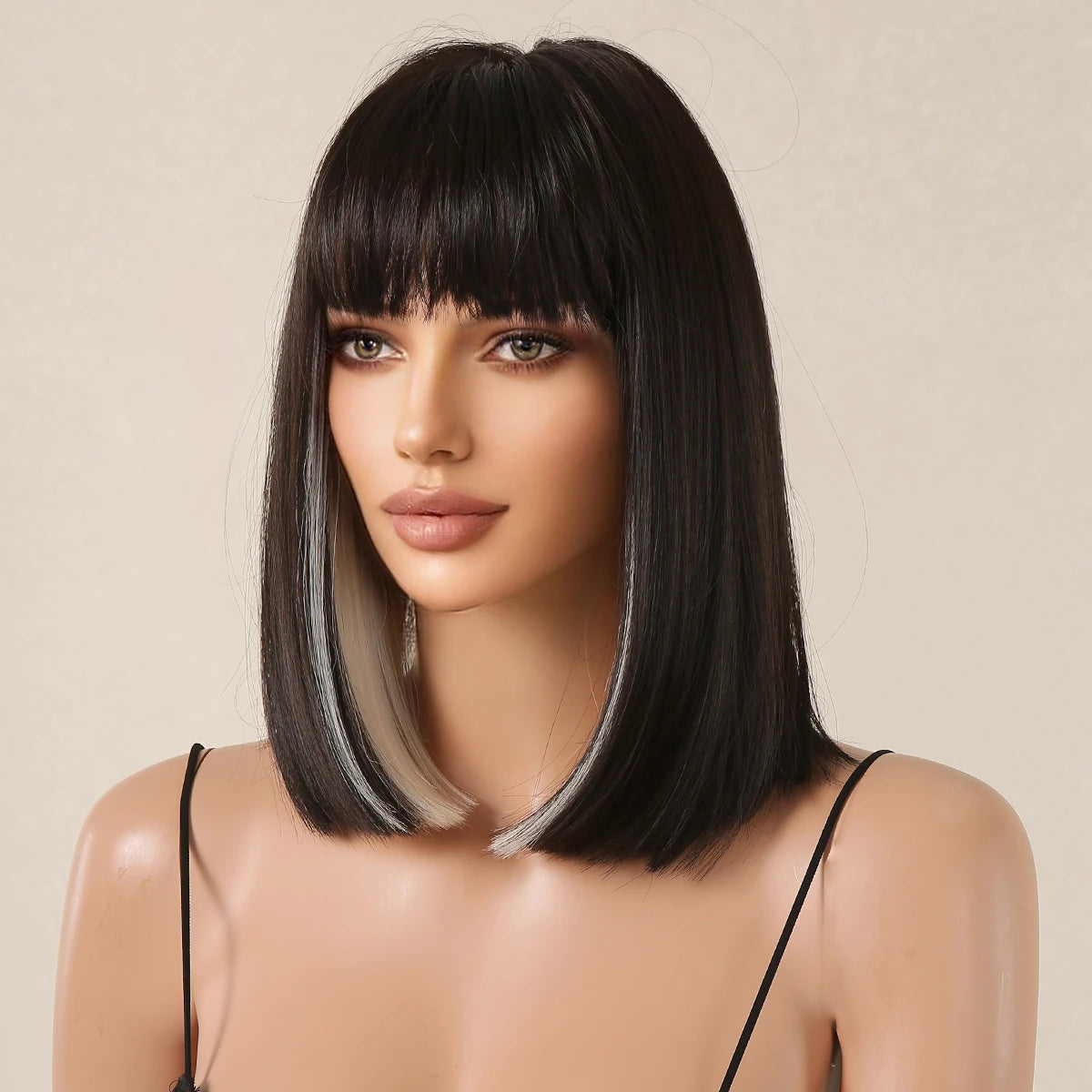 Short Straight Bob Synthetic Wigs for Women White With Black Brown Highlights Cosplay Hair With Bangs Daily Lolita Natural Wigs