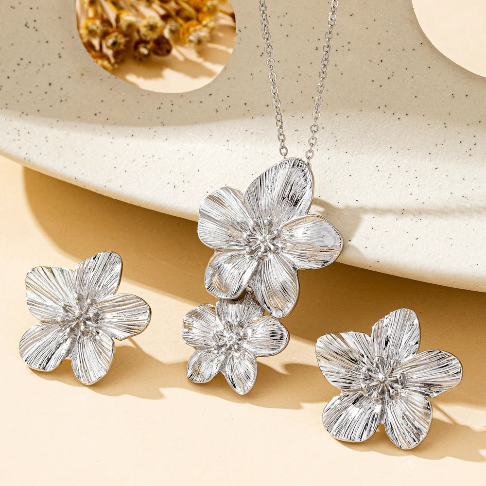 G Style Women's Flower Jewelry Set Floral Necklace & Earrings Gift Set