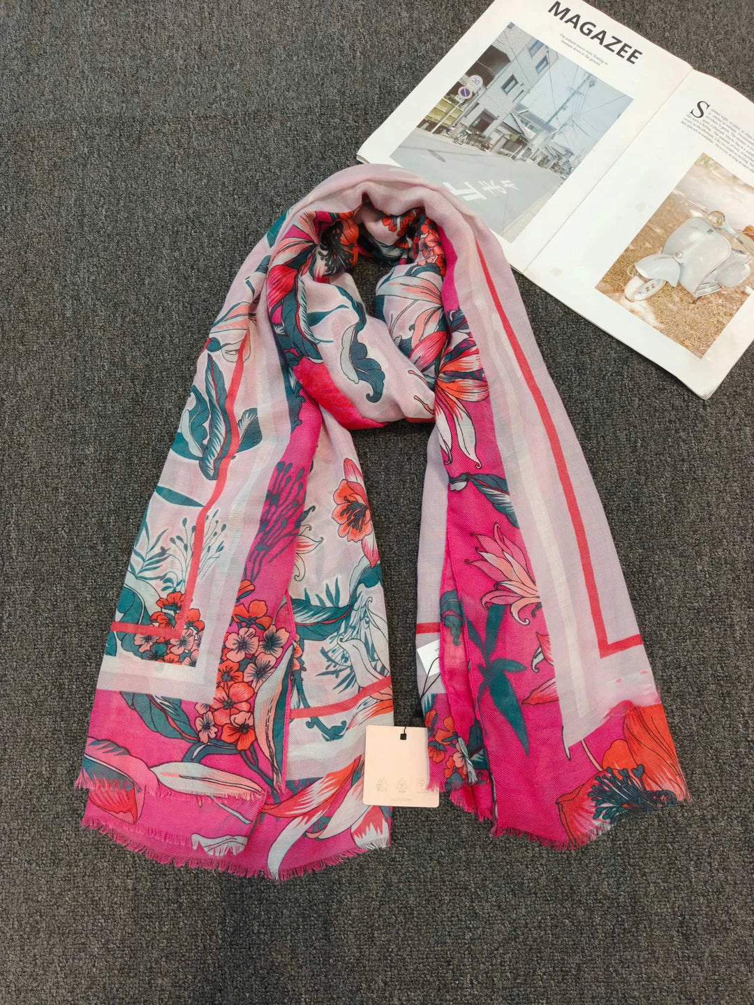 G Style European Print Scarf Soft Versatile Shawl &amp; Lightweight Fashion Wrap