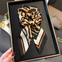 Luxury 2024 Silk Print Hair Scarf Women Floral Kerchief Neck Tie Hand Wrist Foulard Shawl Wraps Head Hijab Bandana Echarpe